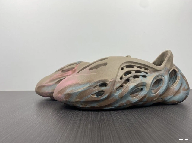Adidas GY3969 Yeezy Foam Runner 0809